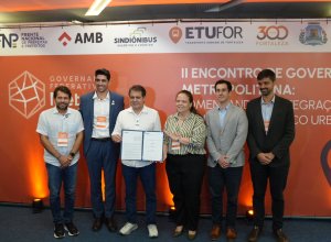 Fortaleza sedia II Encontro Governança Metropolitana e firma acordo técnico com o BNDES