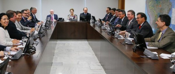 A repactuação de dívidas dos municípios com a União fez parte da pauta da reunião de prefeitos da FNP com a presidente Dilma Rousseff, durante o III EMDS