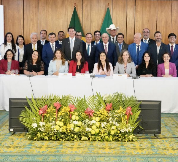 FNP participa de reunião para promover a exportação das cidades