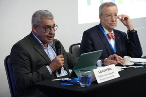 Prefeitos conhecem experiência da e-Estônia em palestra com ex-presidente do país