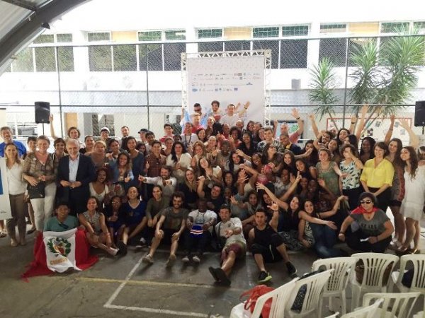 Campanha acolhe 75 voluntários do Brasil e de outras seis nacionalidades