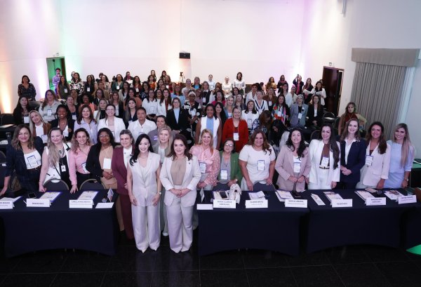 Evento “Elas Governam” destaca excelência da gestão de mulheres no orçamento público