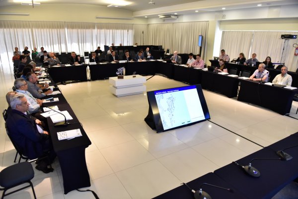 Secretários e dirigentes de mobilidade urbana abrem programação de atividades da 77ª Reunião Geral da FNP em Florianópolis
