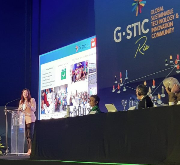 Prefeita de Francisco Morato fala sobre Educação pós-covid em conferência internacional