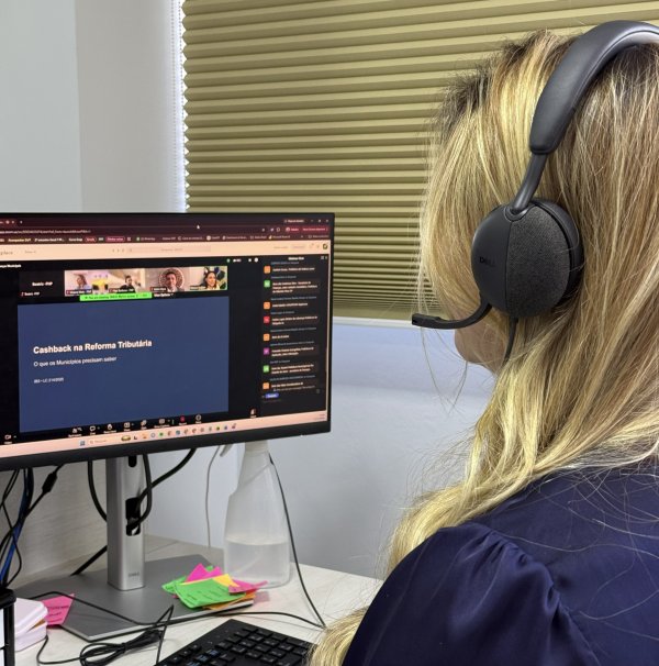 Webinário de finanças aborda cashback na Reforma Tributária e orienta municípios sobre próximos passos