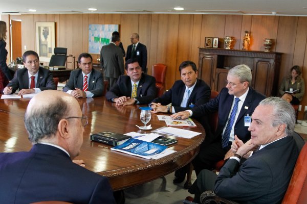 Presidente Michel Temer recebe prefeitos da FNP
