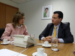 Prefeita Dárcy Vera se reúne com ministro Gilberto Kassab para falar sobre obras do PAC da Mobilidade
