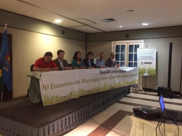 Prefeita Maria Antonieta recepciona prefeitos e dirigentes municipais em Reunião Regional Preparatória para o III EMDS