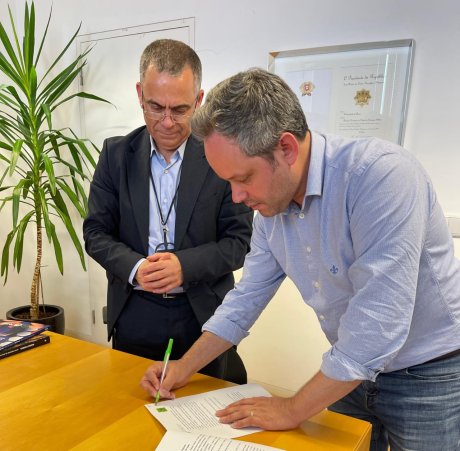 Presidente da Comissão de Educação da FNP assina Protocolo de Cooperação em Portugal