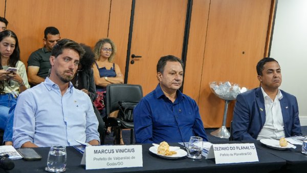 FNP debate subfinanciamento dos municípios com prefeitos do Entorno de Brasília