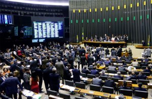 Câmara conclui votação de projeto que amplia o Supersimples; texto vai ao Senado