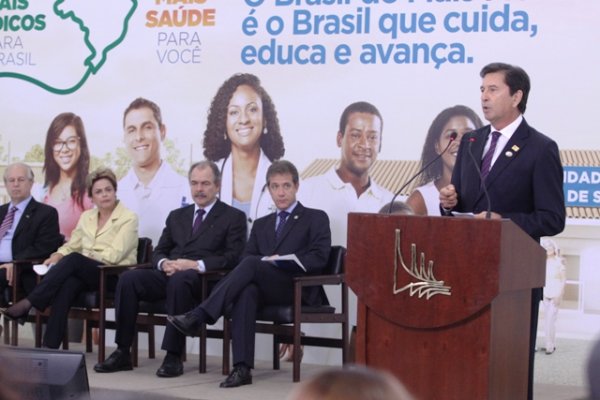 Prefeito Maguito Vilela discursou na cerimônia de dois anos do Programa Mais Médicos