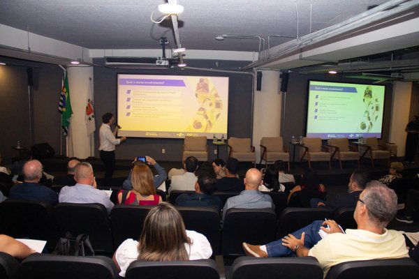 Gestores públicos da Baixada Santista discutem políticas de desenvolvimento em  oficina do projeto Conexão Urbana