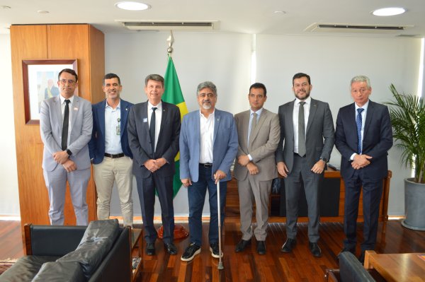 Em reunião no Palácio do Planalto, FNP debate desafios municipalistas na segurança pública