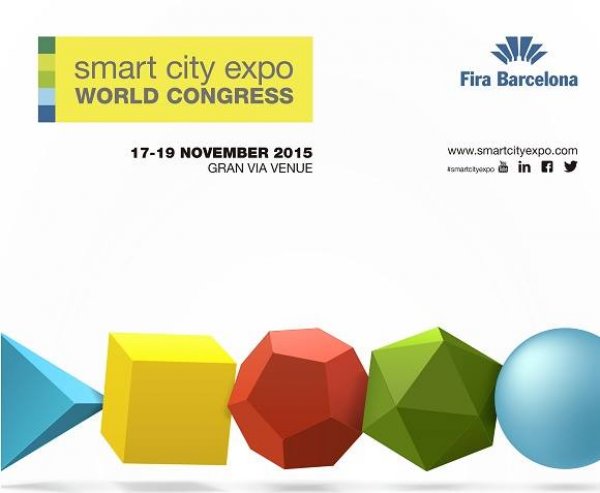 Prefeitos participam de evento internacional sobre cidades inteligentes