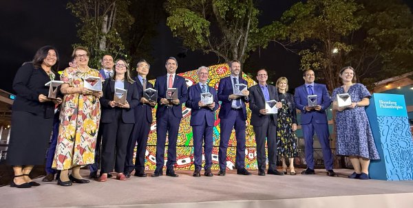 Rio De Janeiro, Barcarena, Salvador, Juíz De Fora, São Paulo São  Vencedoras Do Prêmio Líderes Locais 2025