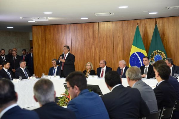 Dirigentes da FNP participam de reunião com Lula sobre violência nas escolas