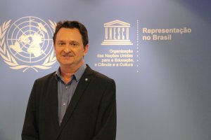 Oficial de projetos da área de educação da UNESCO no Brasil, Carlos Humberto Spezia