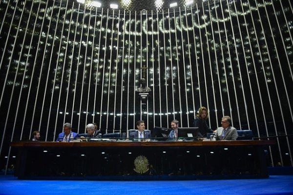 Votação da PEC dos Precatórios é adiada no Senado