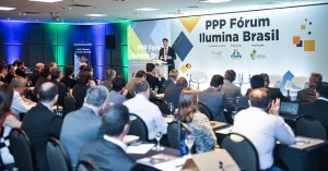 Prefeito Cesar Silvestri representa FNP em debate sobre iluminação pública