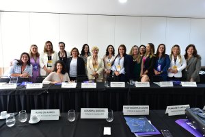 Comissão de Prefeitas da FNP debate a pauta das mulheres nos municípios com a ministra Cida Gonçalves