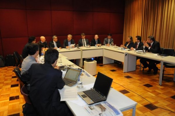 Presidente da FNP reúne lideranças de fóruns de secretários para preparar Reunião Geral do RJ