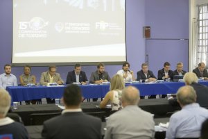 Novo modelo de distribuição de tributos é pauta de encontro de prefeitos em Guarulhos