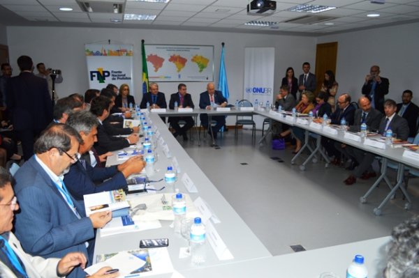 Reunião de prefeitos da FNP com representantes do Sistema ONU no Brasil
