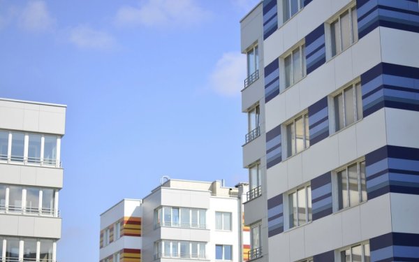 Mais de 100 municípios participam de webinário sobre o uso de PPPs para política habitacional promovido pela FNP e Governo Federal